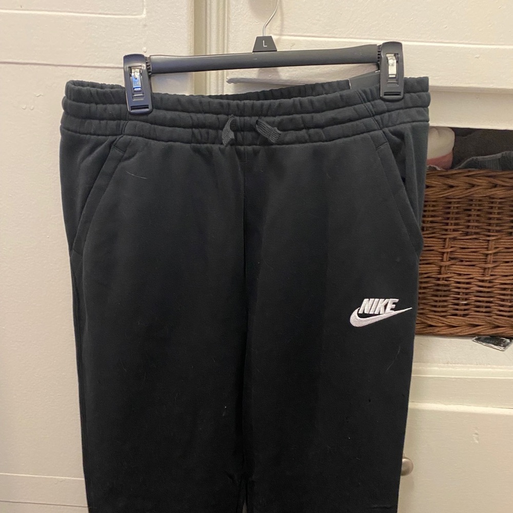 New with tags. Nike sweatpants. Boys XL
